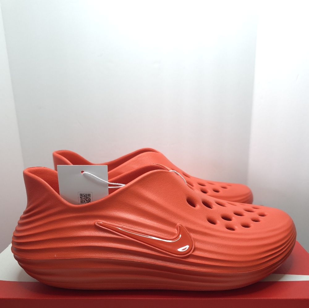 Nike Foam Clog in Bright Orange